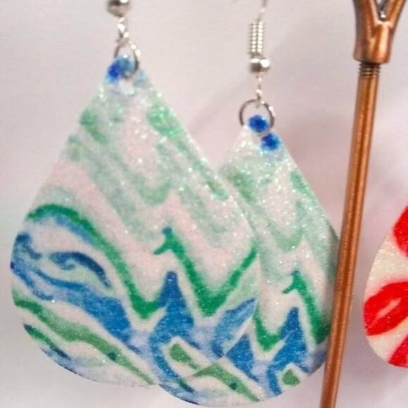 Sparkling Smooches & Stormy Waves Teardrop Earring Duo - Picture 6 of 6